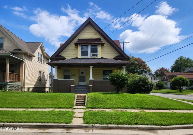 1st image of 555 Nicholas St, Toledo, OH 43609 | MLS# 10012257
