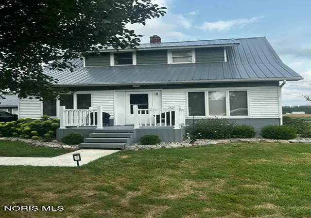 Photo 1 of Sale Pending at 304 N Main St, Edon, OH 43518 | MLS# 10012083 | Listing updated on 2026-09-14