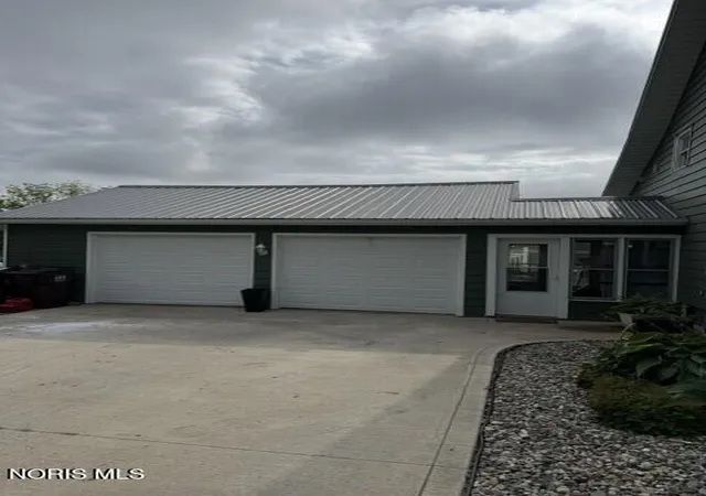 Photo 2 of Sale Pending at 304 N Main St, Edon, OH 43518 | MLS# 10012083 | Listing updated on 2026-09-14