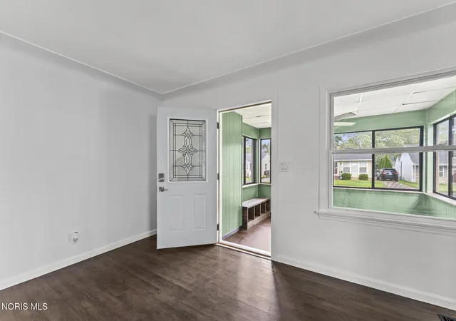 Photo 4 of Sale Pending at 4619 Luann Ave, Toledo, OH 43623 | MLS# 10012099 | Listing updated on 2026-08-28