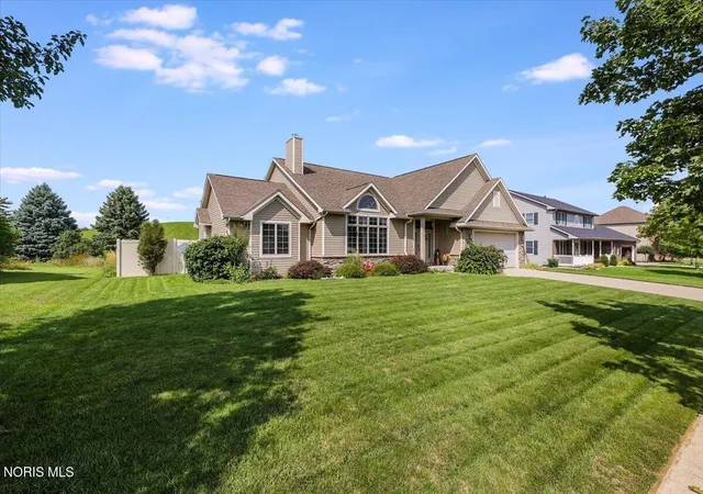 Photo 3 of Single family home for sale at 709 Parkside Dr, Wauseon, OH 43567 | MLS# 10012132 | Listing updated on 2026-08-28