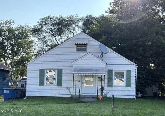 1st image of 3816 Almeda Dr, Toledo, OH 43612 | MLS# 10012079
