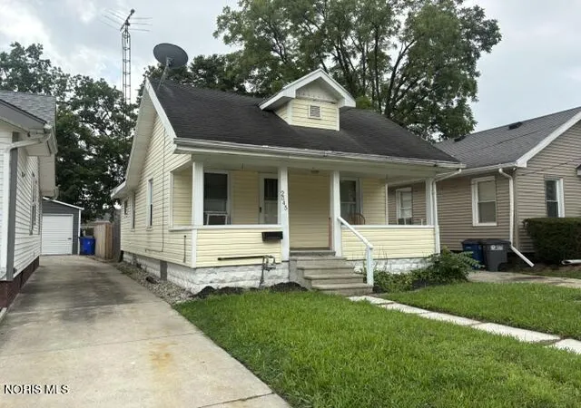 1st image of 2045 Fairfax Rd, Toledo, OH 43613 | MLS# 10012086