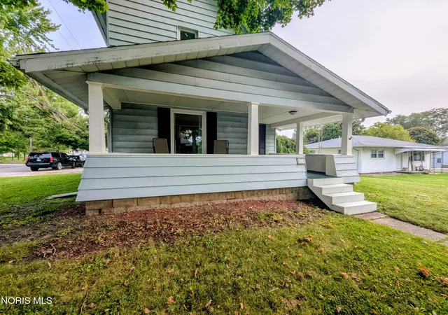 Photo 2 of Single family home for sale at 408 W Jackson St, West Unity, OH 43570 | MLS# 10012134 | Listing updated on 2026-09-30