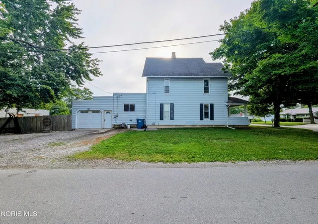 Photo 4 of Single family home for sale at 408 W Jackson St, West Unity, OH 43570 | MLS# 10012134 | Listing updated on 2026-09-30