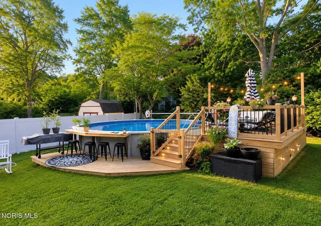 Sale Pending at 6247 W Pembridge Dr, Toledo, OH 43615 | MLS# 10012093 | Listing updated on 2026-08-25