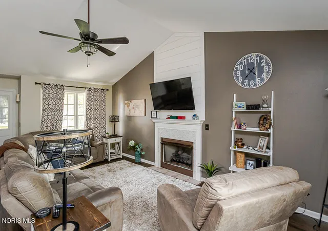 5th image of 1524 Plum Creek Dr, Findlay, OH 45840 | MLS# 10012294