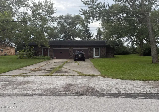 Photo 1 of Multi family home for sale at 6861 William Dr, Perrysburg, OH 43551 | MLS# 10012622 | Listing updated on 2026-09-14