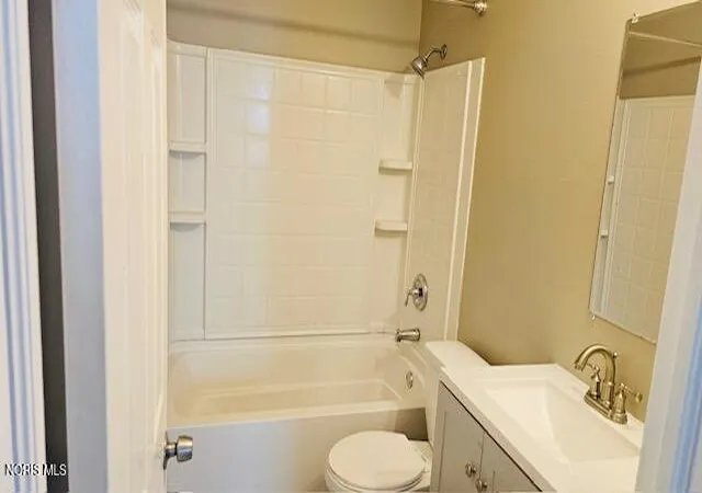 5th image of 630 Barclay Dr, Toledo, OH 43609 | MLS# 10012143