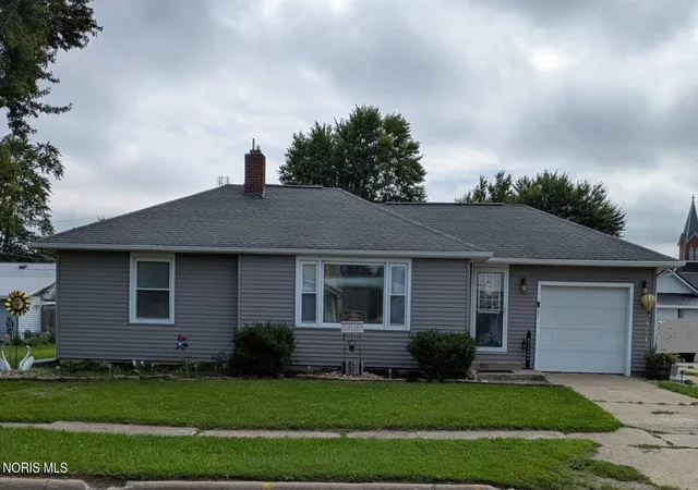 1st image of 208 N Michigan St, Edon, OH 43518 | MLS# 10012137