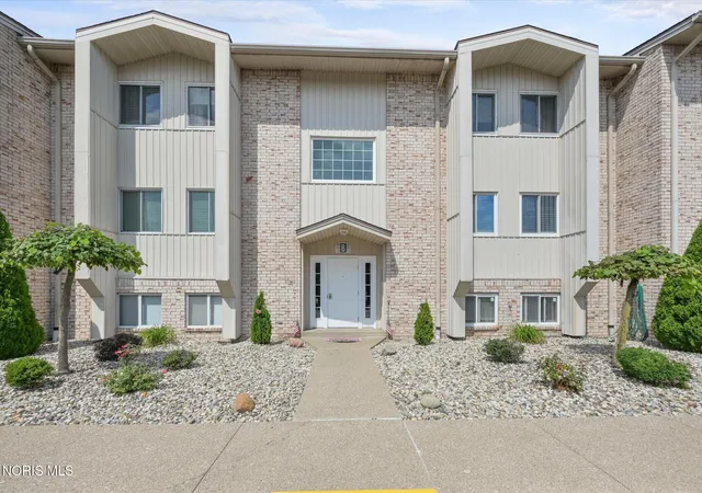 Condo for sale at 6640 Salisbury Rd #Apt B312, Maumee, OH 43537 | MLS# 10012306
