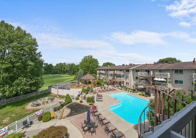 Photo 2 of Condo for sale at 6640 Salisbury Rd #Apt B312, Maumee, OH 43537 | MLS# 10012306 | Listing updated on 2026-09-17