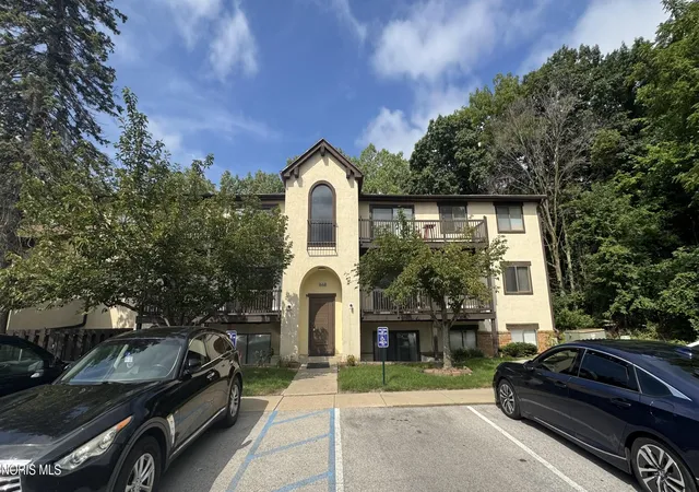 1st image of 1662 Brownstone Blvd #311, Toledo, OH 43614 | MLS# 10012187