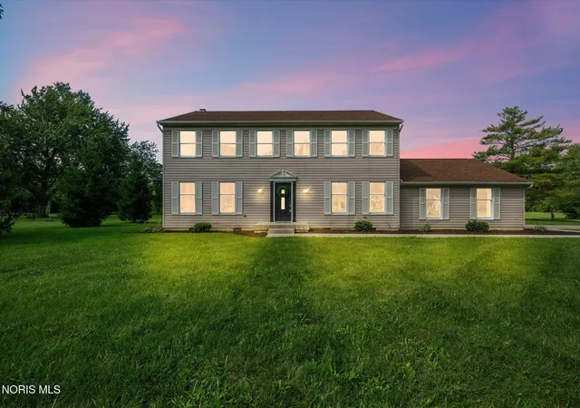 Single family home for sale at 1113 Mourning Dove Ln, Bowling Green, OH 43402 | MLS# 10012160