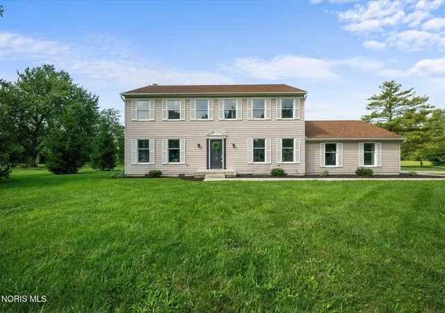 Photo 3 of Single family home for sale at 1113 Mourning Dove Ln, Bowling Green, OH 43402 | MLS# 10012160 | Listing updated on 2026-09-21