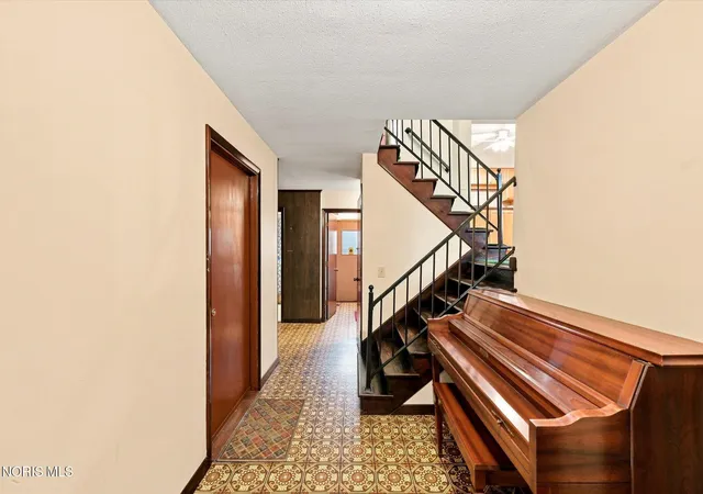 5th image of 4402 N Terrace View St, Toledo, OH 43607 | MLS# 10012162