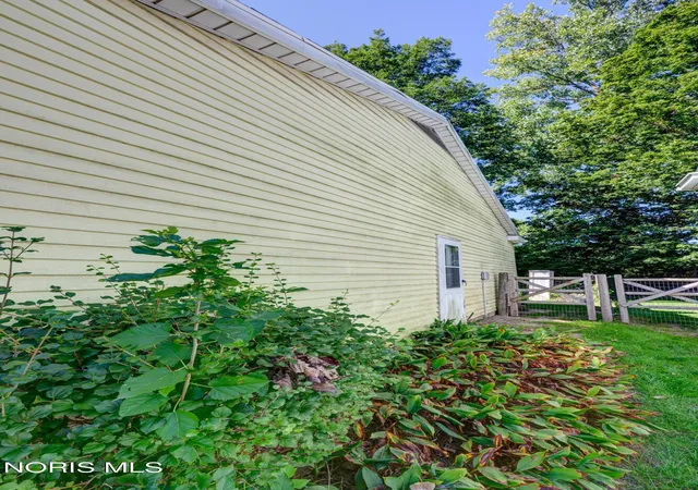 Photo 69 of Sale Pending at 6007 Tetherwood Dr, Toledo, OH 43613 | MLS# 10012171 | Listing updated on 2026-09-10