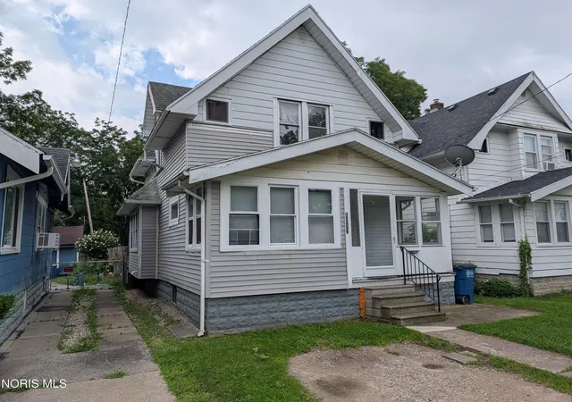 1st image of 1212 Paxton St, Toledo, OH 43608 | MLS# 10012211