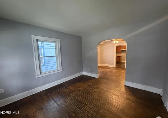 3rd image of 2049 Berkshire Pl, Toledo, OH 43613 | MLS# 10012230
