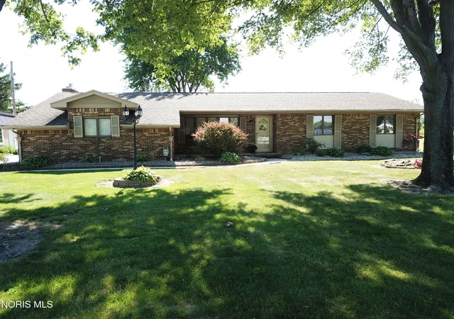 1st image of 170 N North Curtice Rd, Oregon, OH 43616 | MLS# 10012258