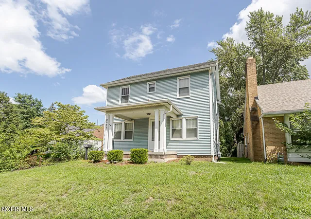 2nd image of 2912 Merrimac Blvd, Toledo, OH 43606 | MLS# 10012196