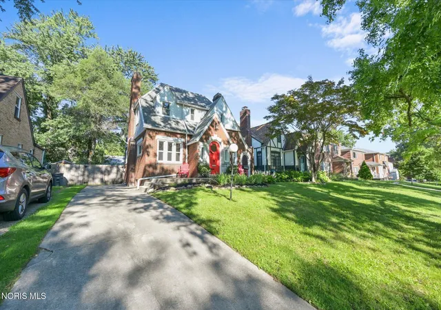 2nd image of 2935 Algonquin Pkwy, Toledo, OH 43606 | MLS# 10012204