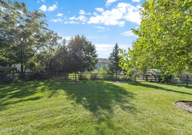 Photo 40 of Single family home for sale at 26441 Pin Oak Ct, Perrysburg, OH 43551 | MLS# 10012180 | Listing updated on 2026-10-09