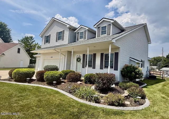2nd image of 1500 Cranberry Ln, Findlay, OH 45840 | MLS# 10012229