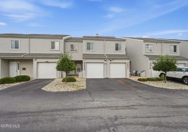 Photo 3 of Condo for sale at 2534 W Village Dr, Toledo, OH 43614 | MLS# 10012362 | Listing updated on 2026-09-28