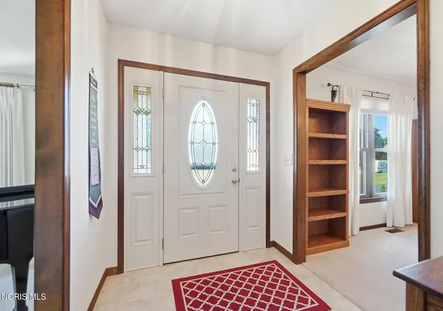 Photo 4 of Single family home for sale at 406 Coventry Dr, Findlay, OH 45840 | MLS# 10012208 | Listing updated on 2026-09-29