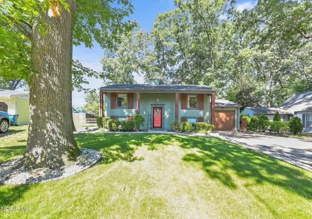 1st image of 6638 Charlesgate Rd, Sylvania, OH 43560 | MLS# 10012212