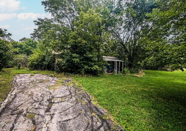 2nd image of 2042 County Road 32, Helena, OH 43435 | MLS# 10012200