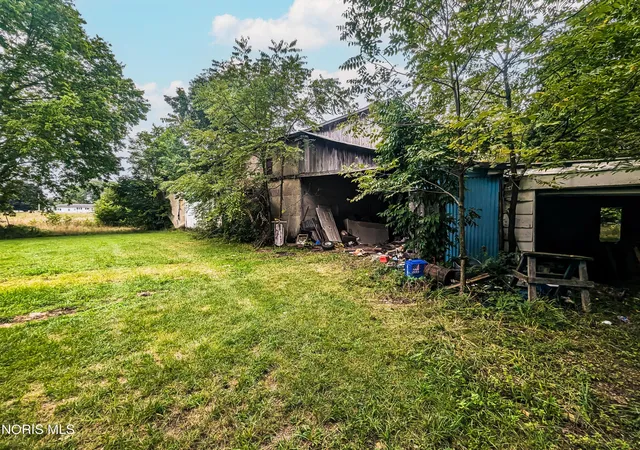 Photo 3 of Sale Pending at 2042 County Rd 32, Helena, OH 43435 | MLS# 10012200 | Listing updated on 2026-10-05
