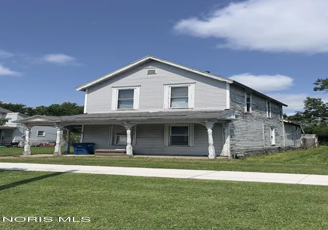 1st image of 40 Jervis St, Toledo, OH 43609 | MLS# 10012216