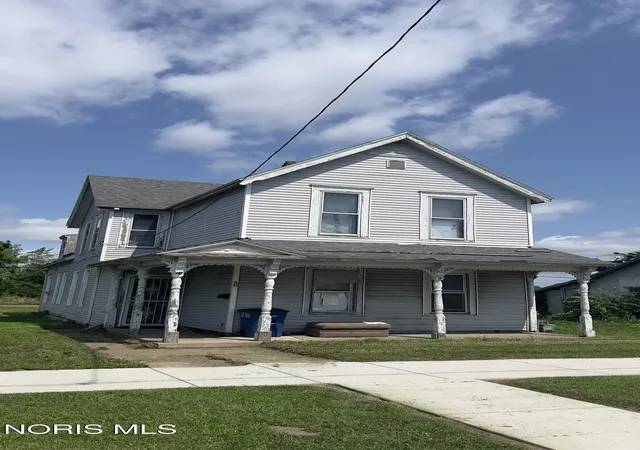 Photo 3 of Single family home for sale at 40 Jervis St, Toledo, OH 43609 | MLS# 10012216 | Listing updated on 2026-09-12