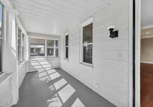 Photo 3 of Single family home for sale at 257 Wasaon St, Toledo, OH 43609 | MLS# 10012220 | Listing updated on 2026-08-28