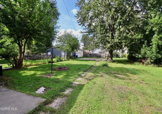 Photo 3 of Single family home for sale at 1018 Prouty Ave, Toledo, OH 43609 | MLS# 10012242 | Listing updated on 2026-08-20