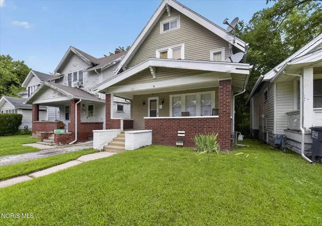 Photo 3 of Single family home for sale at 1938 Cone St, Toledo, OH 43606 | MLS# 10012269 | Listing updated on 2026-08-21