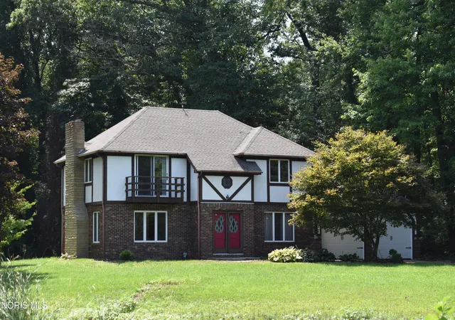 Single family home for sale at 2921 County Road W, Liberty Center, OH 43532 | MLS# 10012395