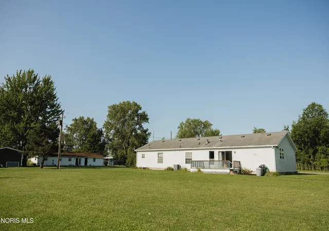 Photo 3 of Sale Pending at 275 S Central St, Sherwood, OH 43556 | MLS# 10012394 | Listing updated on 2026-10-09