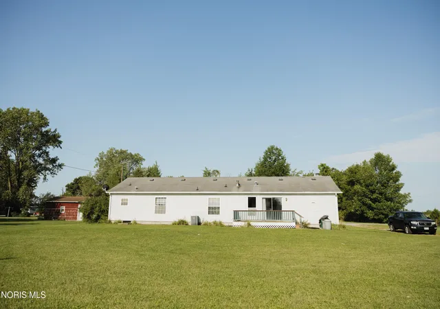 Photo 3 of Sale Pending at 275 S Central St, Sherwood, OH 43556 | MLS# 10012394 | Listing updated on 2026-10-09