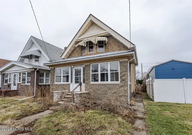 1st image of 3412 Maple St, Toledo, OH 43608 | MLS# 10012256
