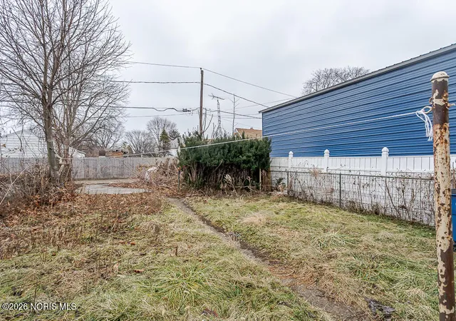 42nd image of 3412 Maple St, Toledo, OH 43608 | MLS# 10012256