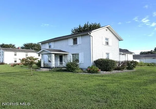 1st image of 210 W 7th St, Sycamore, OH 44882 | MLS# 10012330