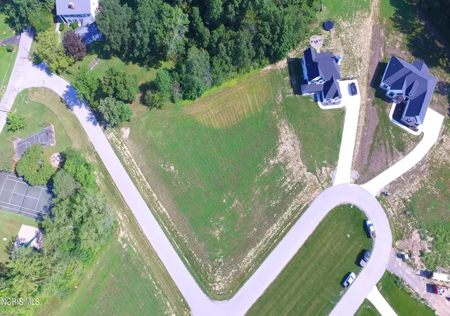 3rd image of 132 Coach House Loop, Bowling Green, OH 43402 | MLS# 10012272