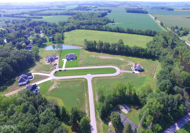 4th image of 132 Coach House Loop, Bowling Green, OH 43402 | MLS# 10012272