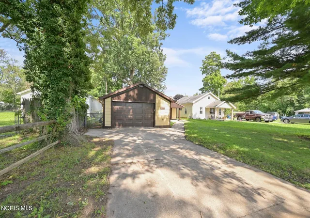 4th image of 1374 Gage Rd, Toledo, OH 43612 | MLS# 10012296