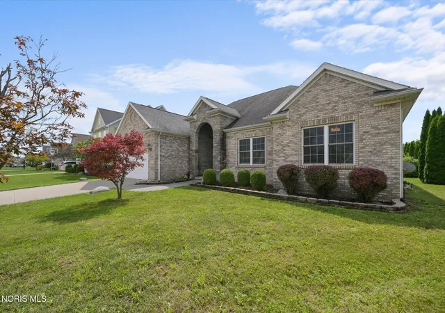 2nd image of 14733 Lake Meadows Dr, Perrysburg, OH 43551 | MLS# 10012286