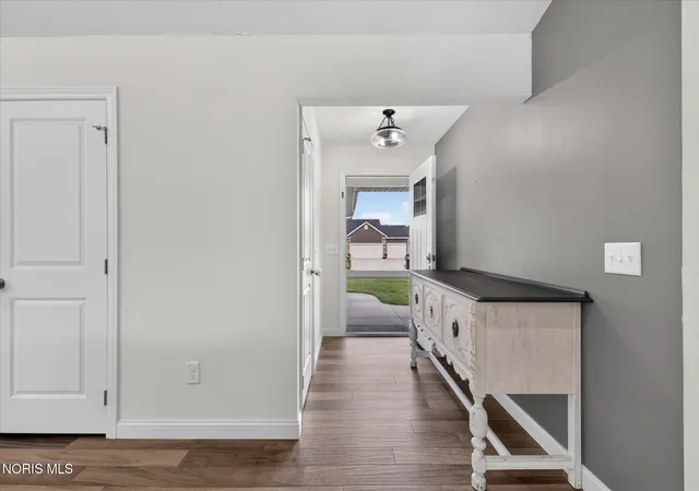 Photo 3 of Single family home for sale at 9277 Colonel Dr, Findlay, OH 45840 | MLS# 10012327 | Listing updated on 2026-10-05