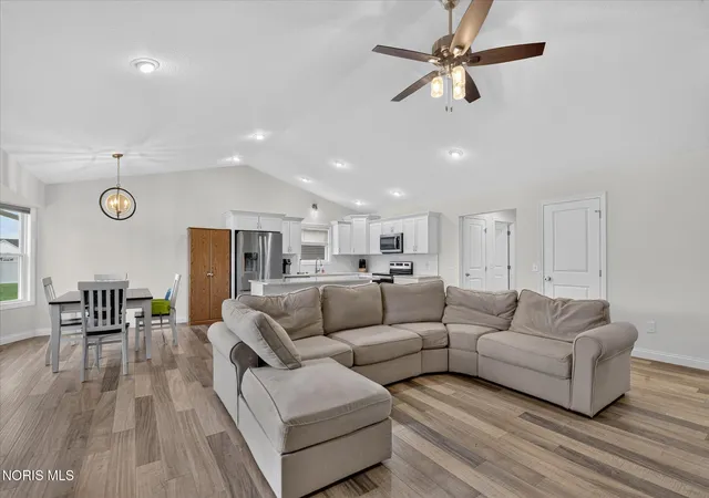 Photo 4 of Single family home for sale at 9277 Colonel Dr, Findlay, OH 45840 | MLS# 10012327 | Listing updated on 2026-10-05